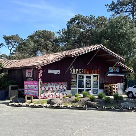 Camping La De Lise *
